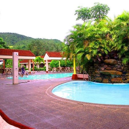 Club Manila East Real Infanta Exterior photo
